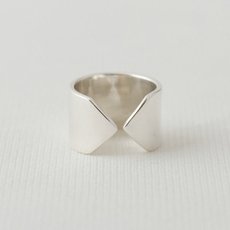 Arrow Ring Wide Silver-jewellery-The Vault