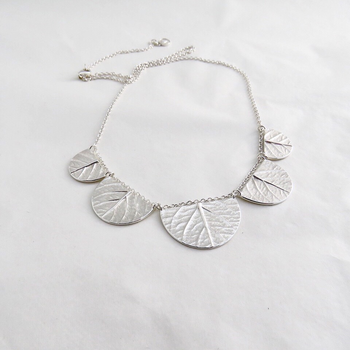 Scalloped Leaf Necklace Silver