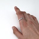 Finger Loop Hammered Stg Silver