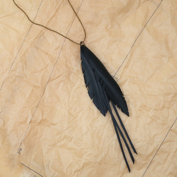 Up-Bicycled Multi Feather Necklace