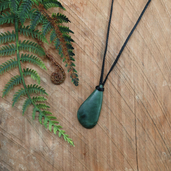 Pounamu Pendant Small Freeform