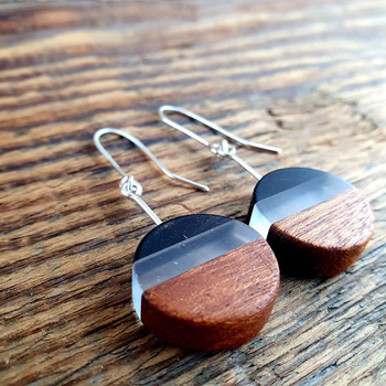 Perspex Wood Earrings Round Black