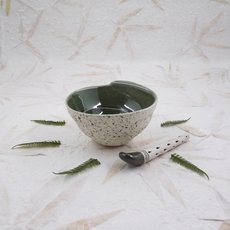 Swirl Bowl & Spoon Green -artists-and-brands-The Vault