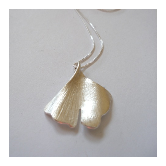 Silver Ginkgo Pendant 