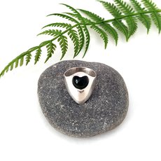Pounamu Cabochon Ring Silver-jewellery-The Vault