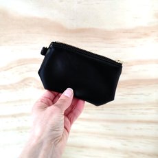 Gem Card Wallet Cactus Leather Raven-lifestyle-The Vault
