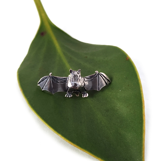 Pekapeka Bat Pin Silver