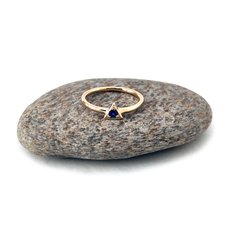 9ct Yellow Gold Ring Blue Sapphire-jewellery-The Vault