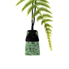 Pounamu Pendant Lashed Toki-jewellery-The Vault