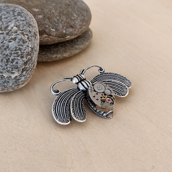 Nouveau Bee Brooch Silver