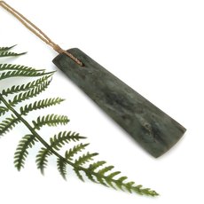 Pounamu Pendant Toki-jewellery-The Vault