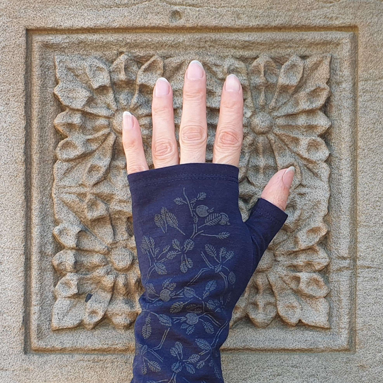 Merino Fingerless Gloves Ink Korokio