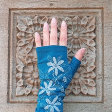 Merino Fingerless Gloves Teal Clematis-lifestyle-The Vault