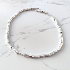 Kauri Medium Bead Necklace Short Silver-jewellery-The Vault