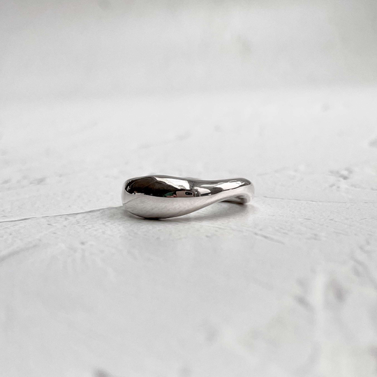 Moulded Ring Silver