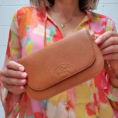 Millie Clutch Wallet Tan-lifestyle-The Vault