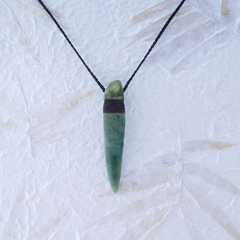 Pounamu Pendant Freeform Lashed