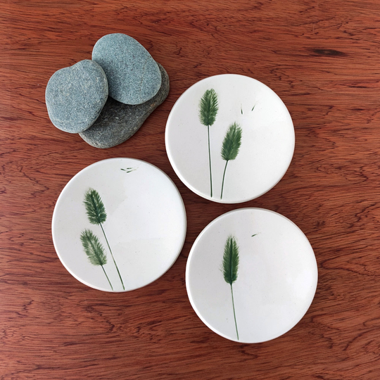Small Dish Hare's Tail Green