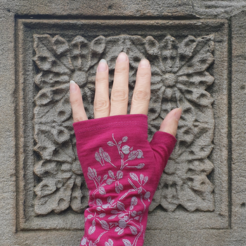 Merino Fingerless Gloves Fuchsia Korokio