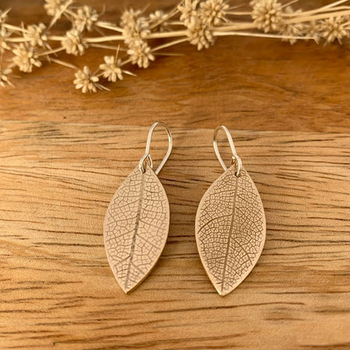 Petite Leaf Earring Bronze