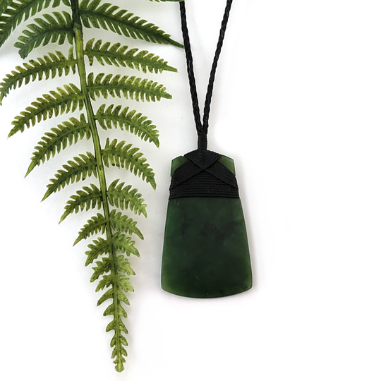 Pounamu Pendant Lashed Toki