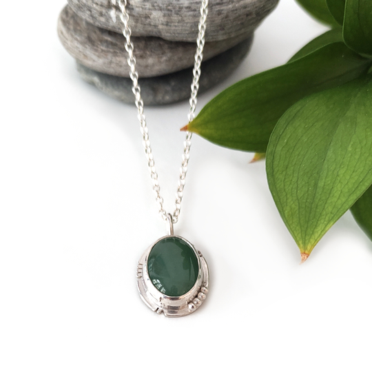 Aventurine Oval Cut Out Edges Pendant