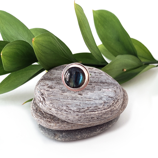Labradorite Round Ring