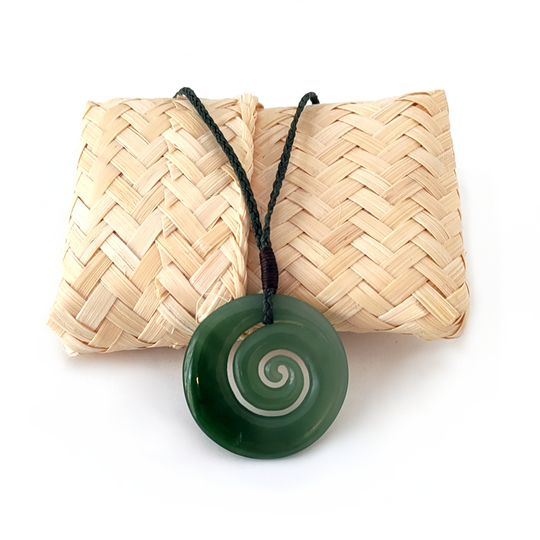 Pounamu Pendant Closed Koru