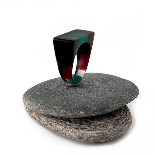 Black Clear Green Red Oxide Acrylic Ring