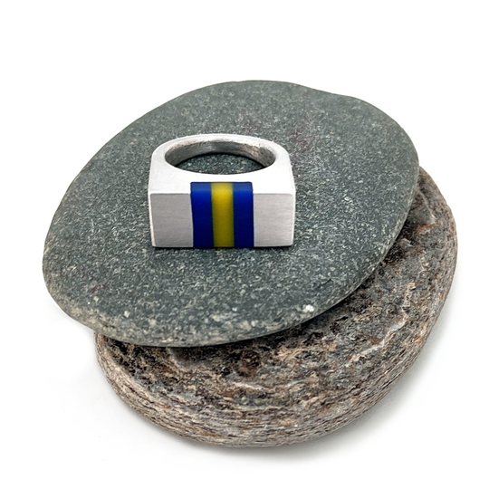 Blue Yellow Acrylic Thick Aluminium Ring