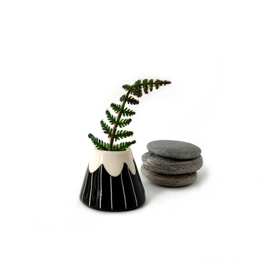 Mountain Vase Small Style11