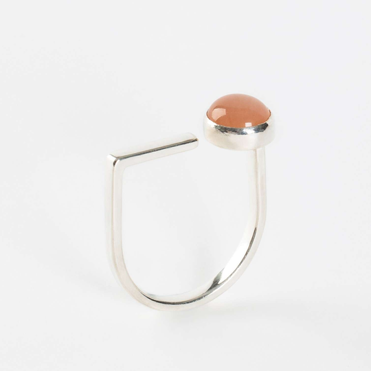 Lei Ring Peach Moonstone