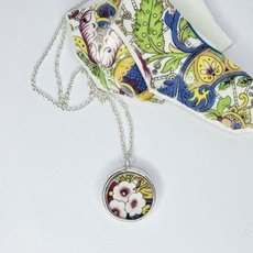Paragon China Pendant Small-jewellery-The Vault