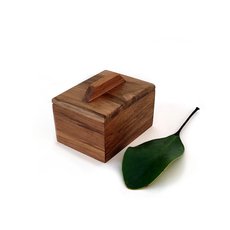 Oak and Rimu Taonga Box Small-artists-and-brands-The Vault