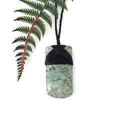 Pounamu Pendant Lashed Toki-jewellery-The Vault