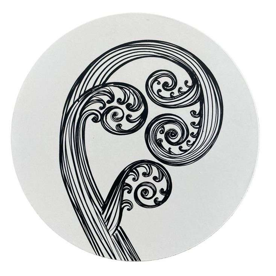 Ponga Black on Ivory Placemat Single