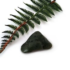 Pounamu Touchstone-pounamu-The Vault