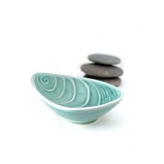 Mussel Shell Dish 12cm Aqua-artists-and-brands-The Vault