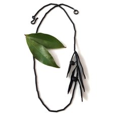 Black Olive Necklace-jewellery-The Vault