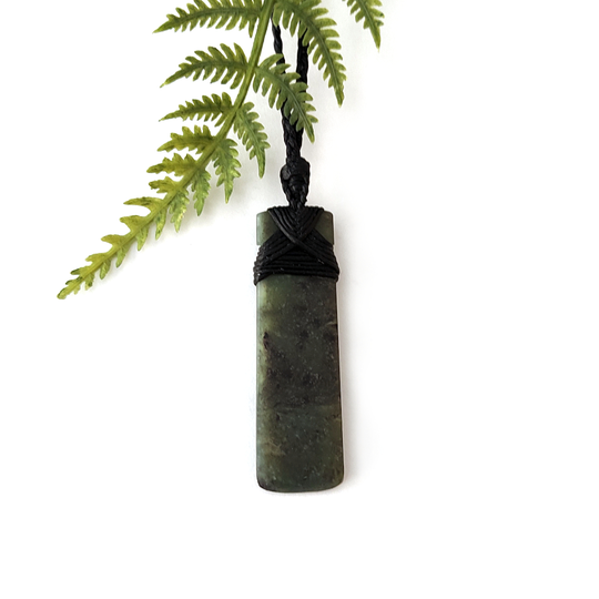 Ernesto Ovalle Pounamu Lashed Toki