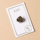 Kawakawa Leaf Antique Gold Pin
