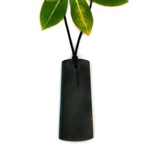 Kawakawa Pounamu Pendant Toki-jewellery-The Vault