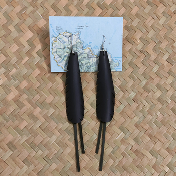 Tui Earrings Medium Feathers with Strands
