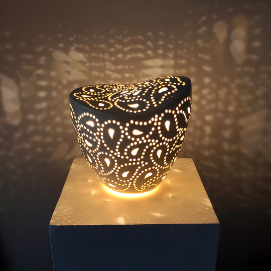 Small Wave Light Paisley