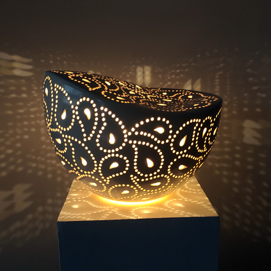 Large Wave Light Paisley