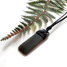 Pounamu Pendant Lashed Toki Medium-jewellery-The Vault