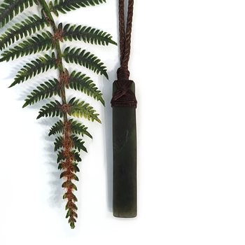 Pounamu Pendant Lashed Toki Large