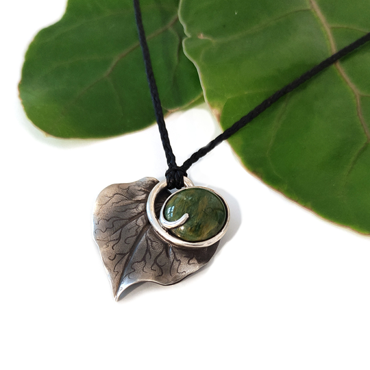 Silver Kawakawa Leaf Pendant with Pounamu