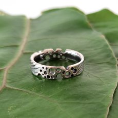 Medium Spindrift Ring Medium Width-jewellery-The Vault