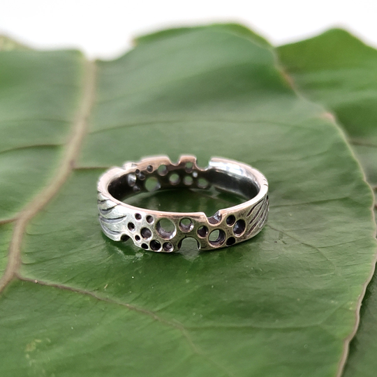 Medium Spindrift Ring Medium Width